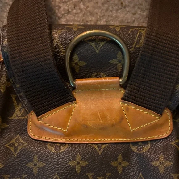 Authentic Vintage Louis Vuitton Dark Brown Monogram Backpack with Dustbag - Picture 5 of 16